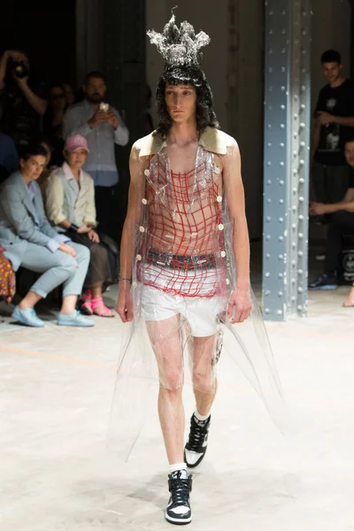 Look 35